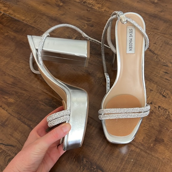 Steve Madden Metallic Sparkly Silver Lofty Block Heels - Picture 3 of 8